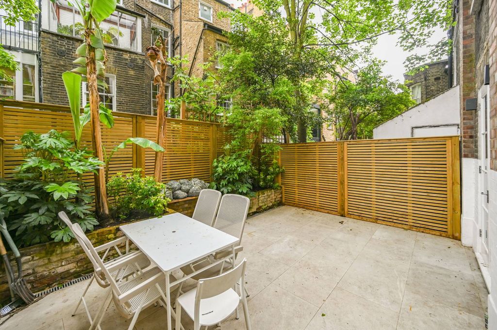 Property photo 1 of 26