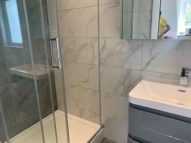 Property photo 3 of 7 Bathroom