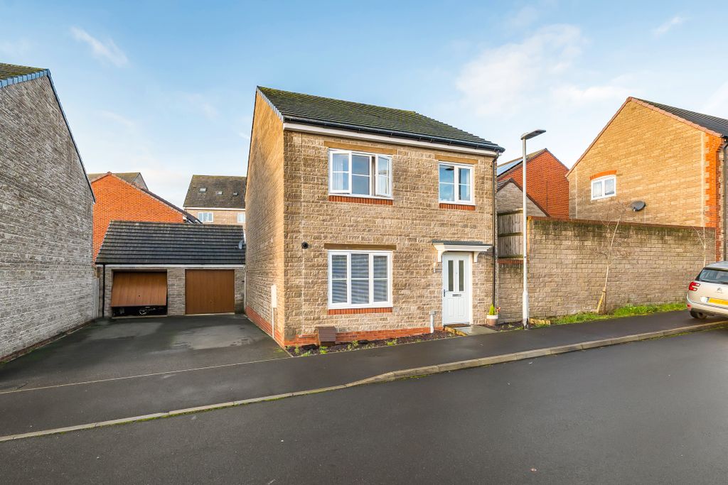 Property photo 1 of 14 13883345693A949Aacc95