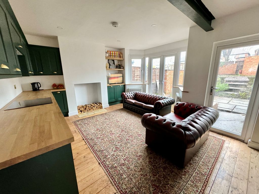 Property photo 3 of 13