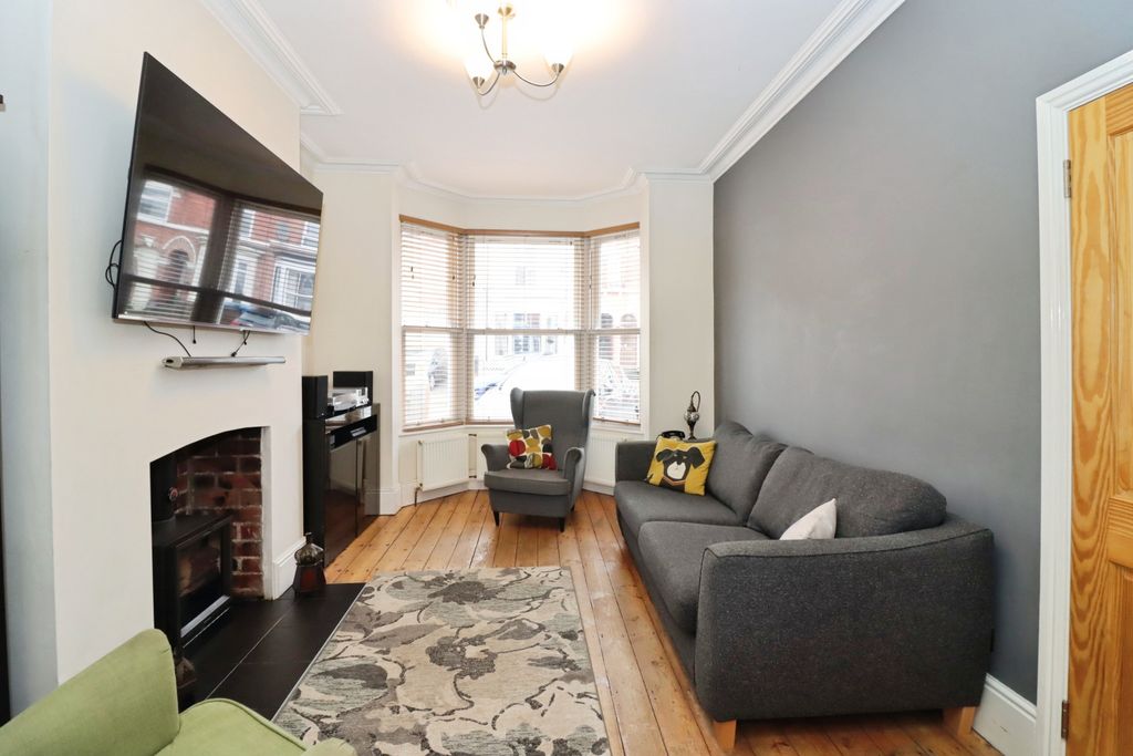 Property photo 3 of 15