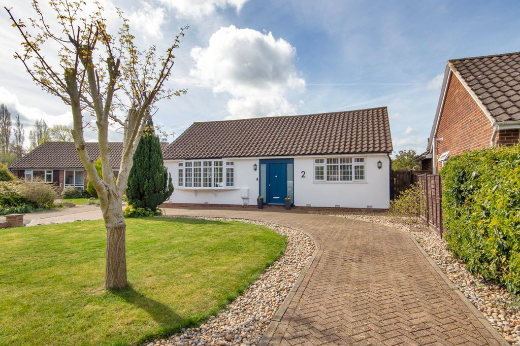 Property photo 1 of 13 External