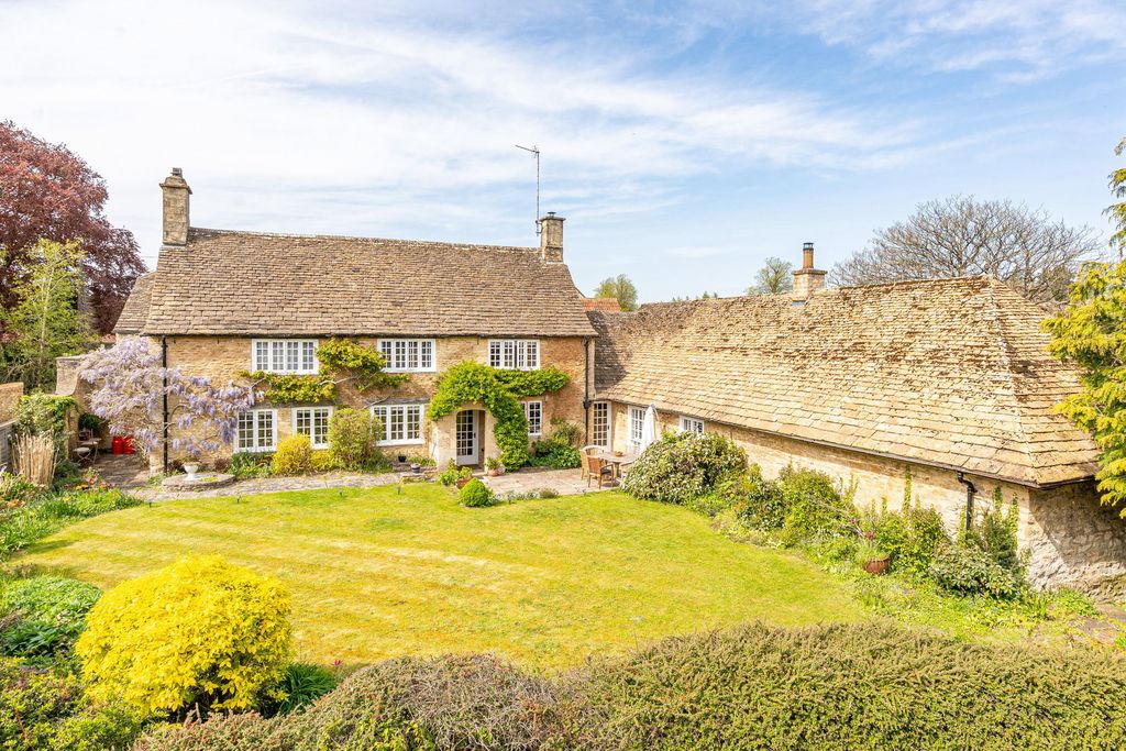 Property photo 1 of 26