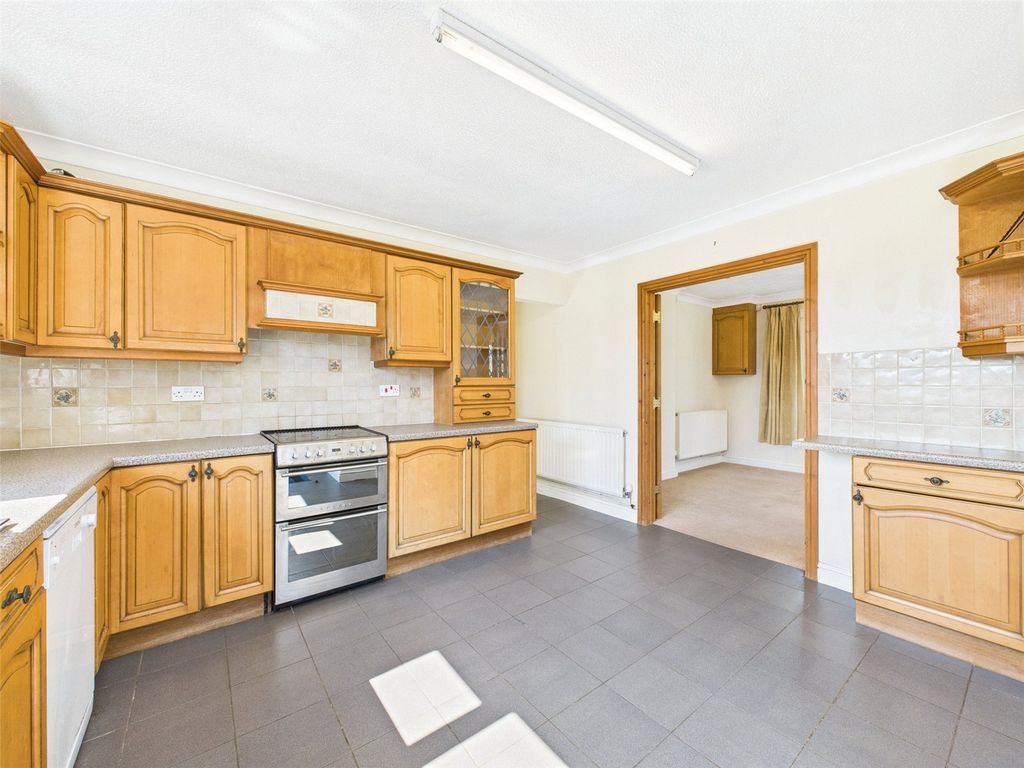 Property photo 2 of 28 Picture No. 07