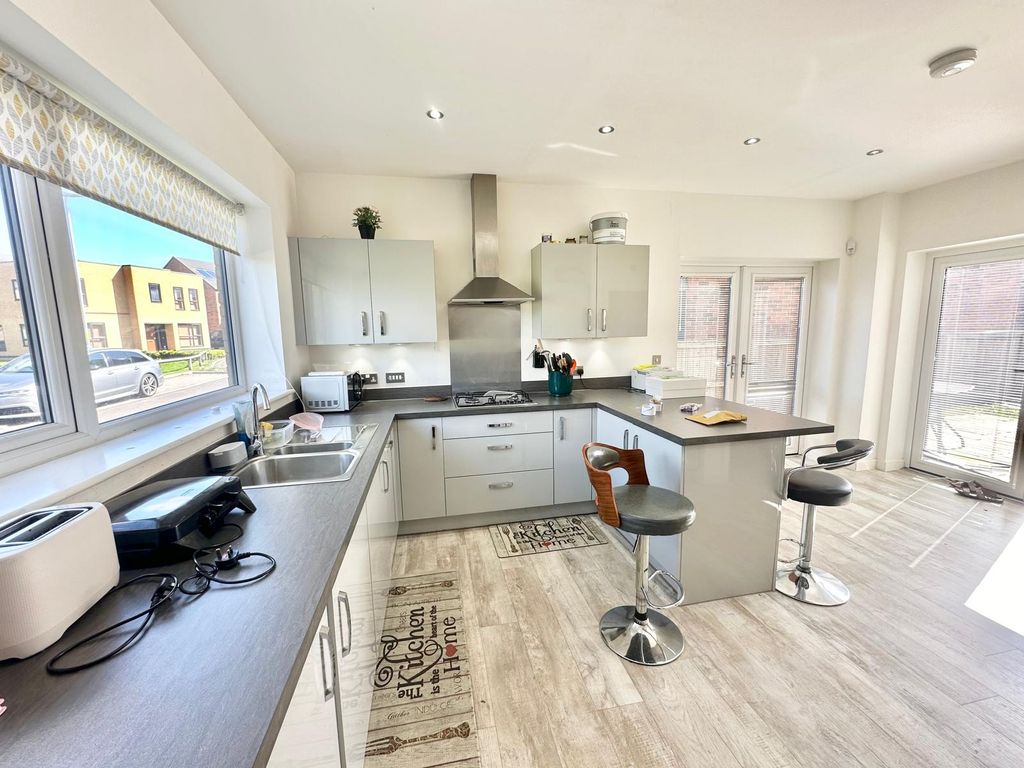 Additional image 15 of 4 bed detached house to rentAspen Close, Birtley DH3