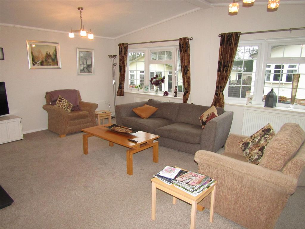 Property photo 2 of 12 Img_8484.Jpg