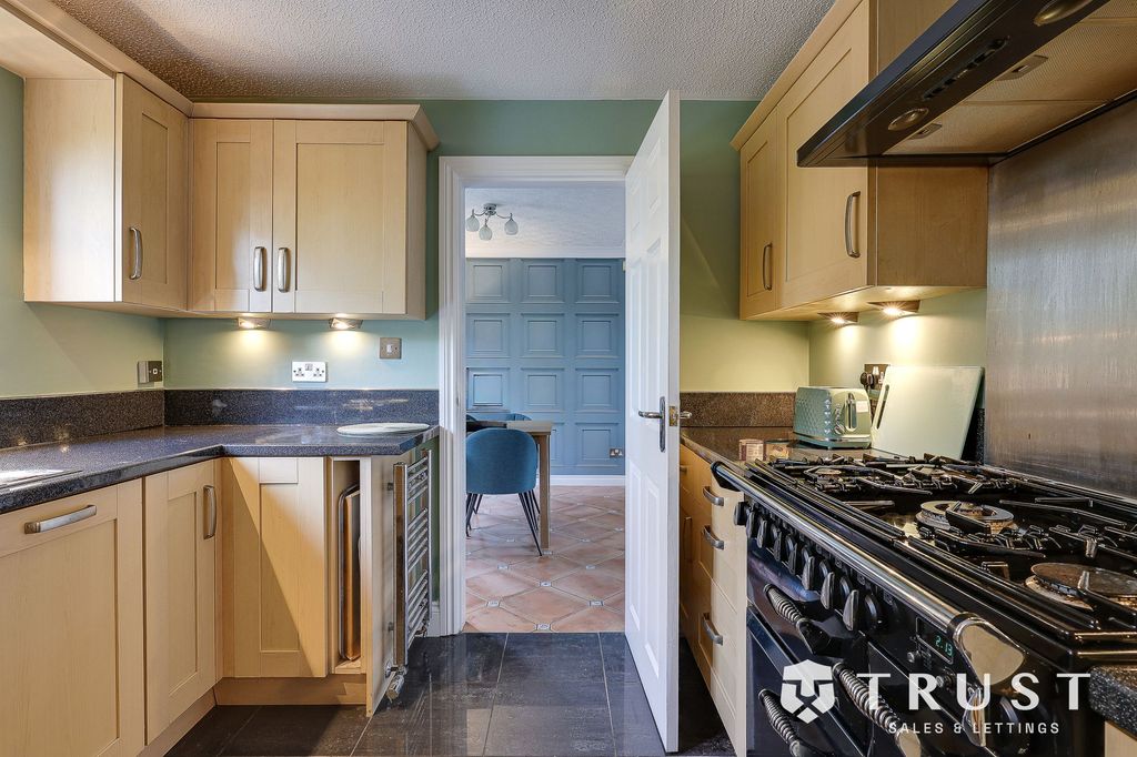 Additional image 8 of 3 bed detached house for saleRichmond Park Avenue, Roberttown, Liversedge WF15