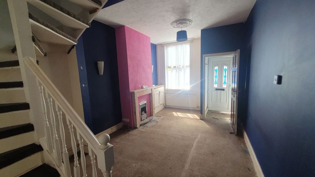 Property photo 3 of 21