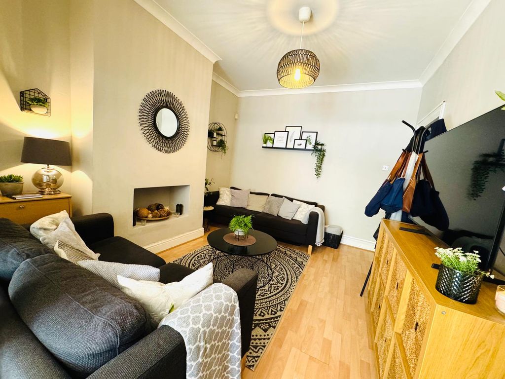 Property photo 3 of 30 Photo 31