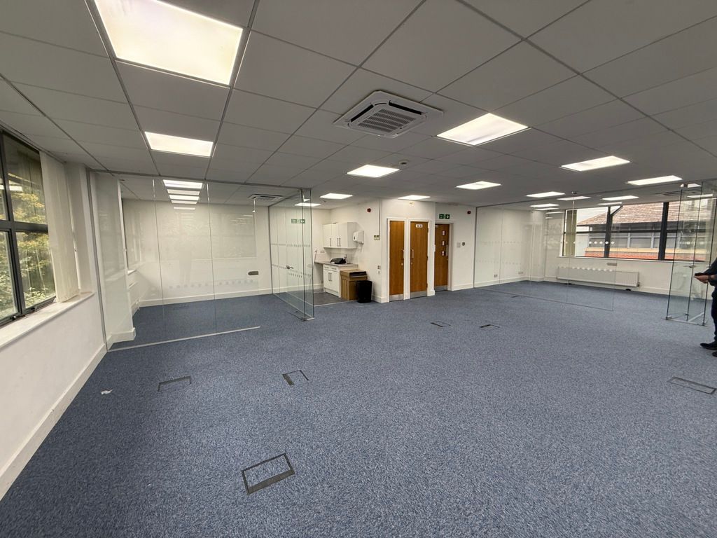 Property photo 3 of 4 Photo 8