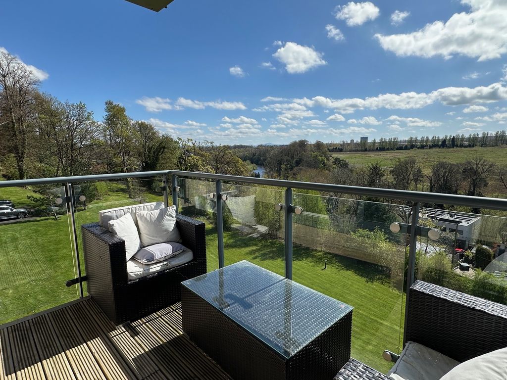 Property photo 2 of 15 View