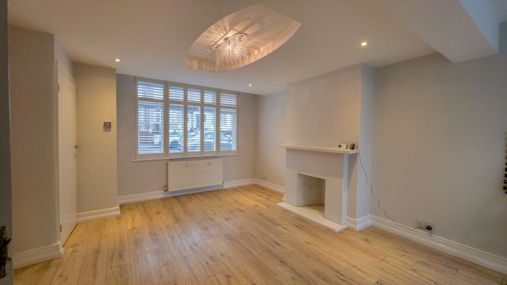 Property photo 3 of 19 20260109_144931