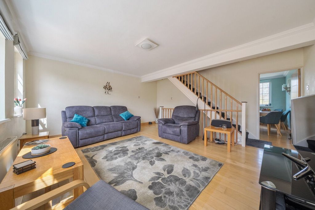 Property photo 2 of 27 Picture No. 36