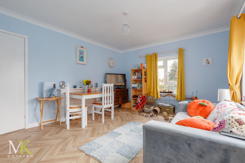 Property photo 2 of 10 Photo 6