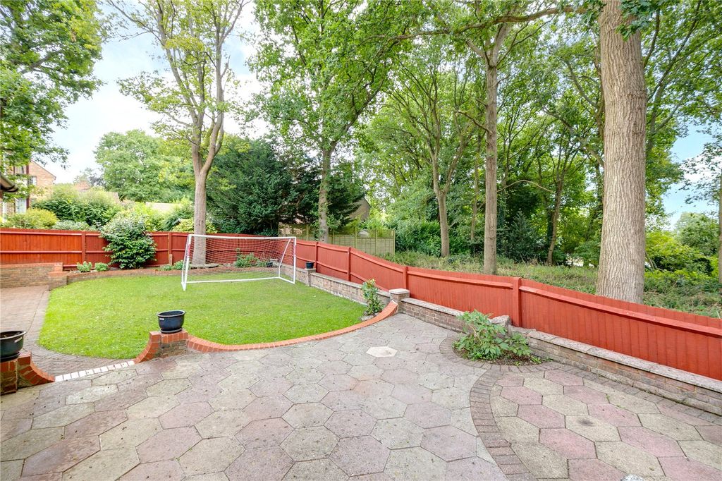Property photo 2 of 21 Picture No. 22