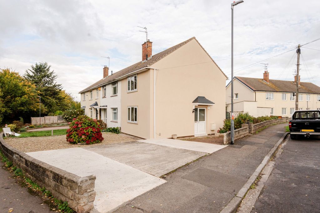 Property photo 1 of 15 1