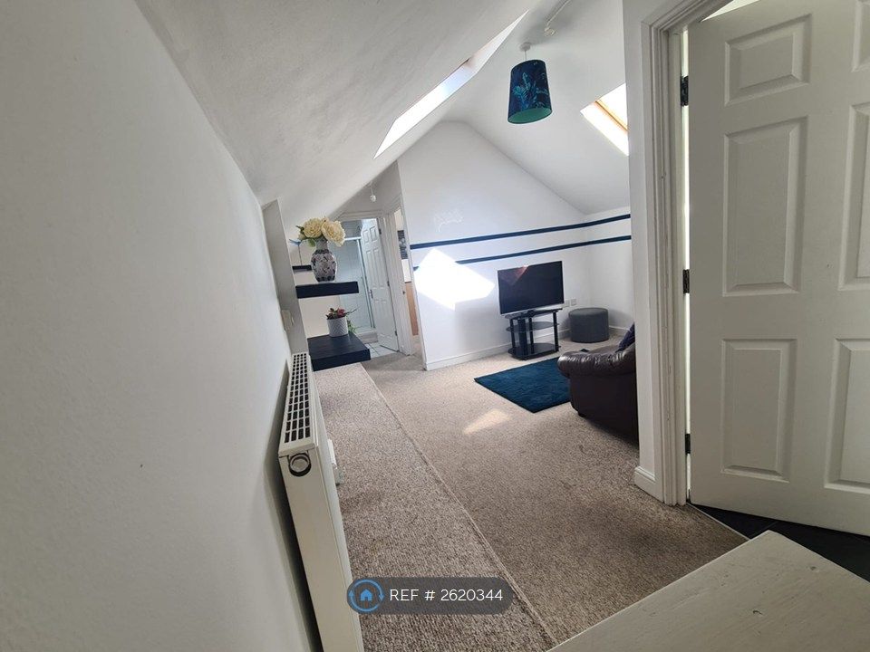 Property photo 3 of 10 Upfront View