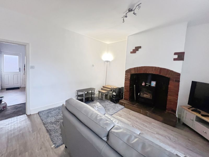 Property photo 2 of 12 Lounge