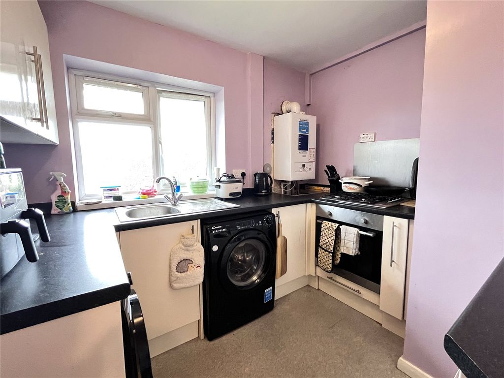 Property photo 2 of 18 Picture No. 05