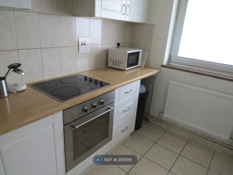 Property photo 2 of 14 Kitchen