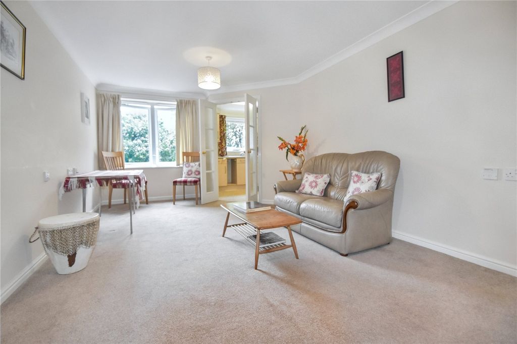 Property photo 3 of 12 Picture No. 04