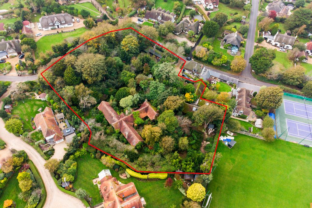 Property photo 1 of 35