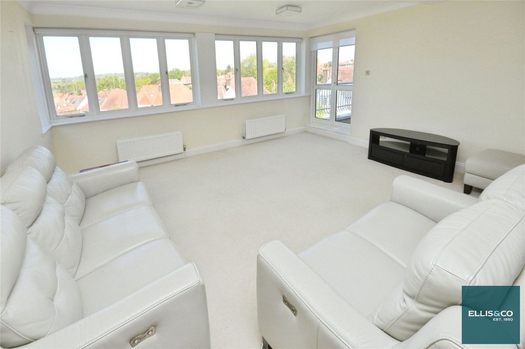 Property photo 3 of 15 Picture No. 03