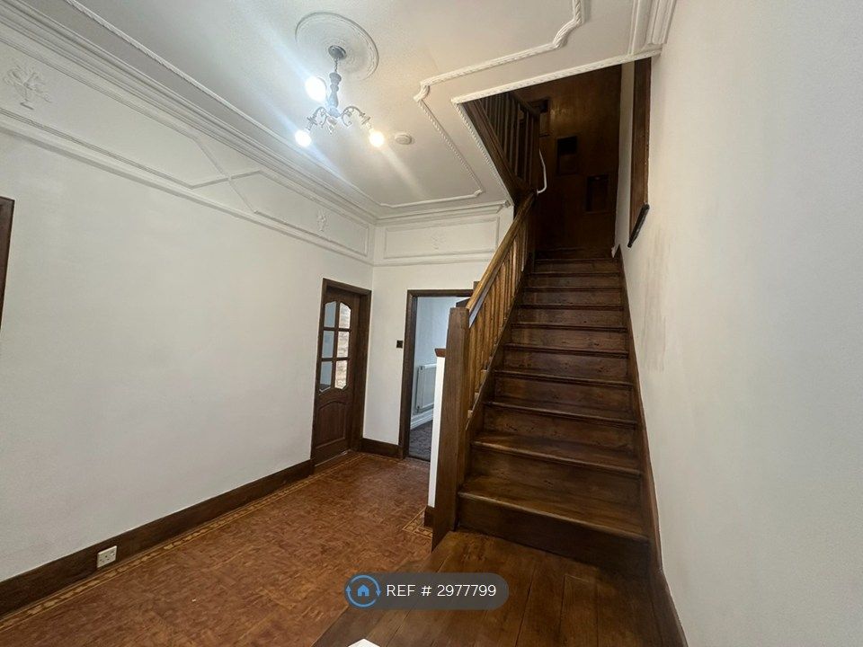 Property photo 2 of 35 Hallway