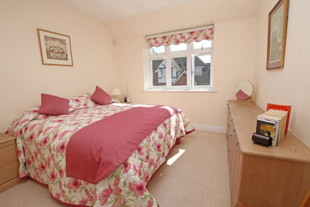 Additional image 6 of 2 bed flat for saleDarley Road, Eastbourne BN20