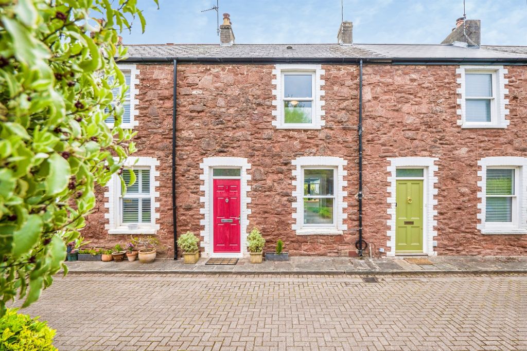 Property photo 1 of 20