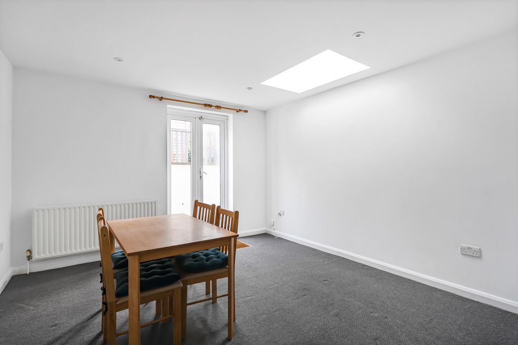 Property photo 2 of 16 Reception Room