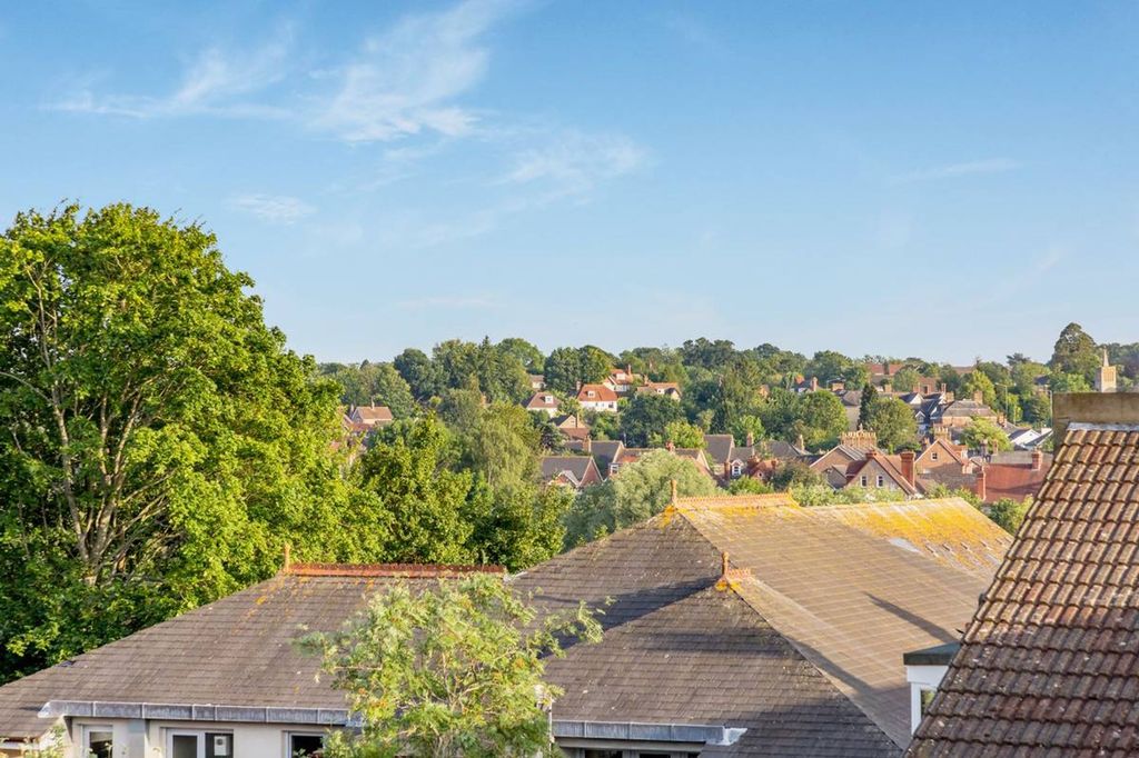 Property photo 3 of 20 Photo 17