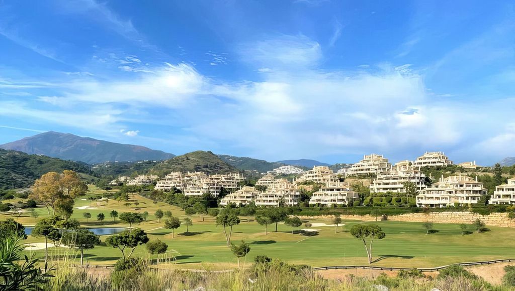 Property photo 1 of 33