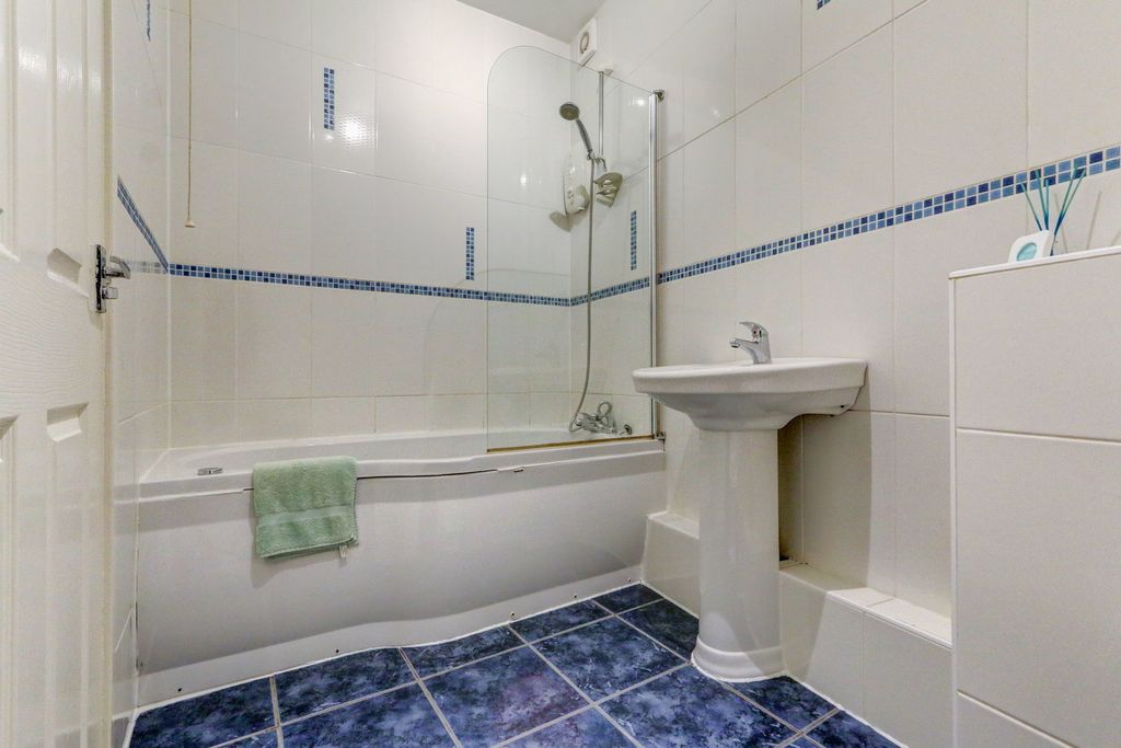 Additional image 9 of 2 bed flat for saleNewgate Street, Morpeth NE61