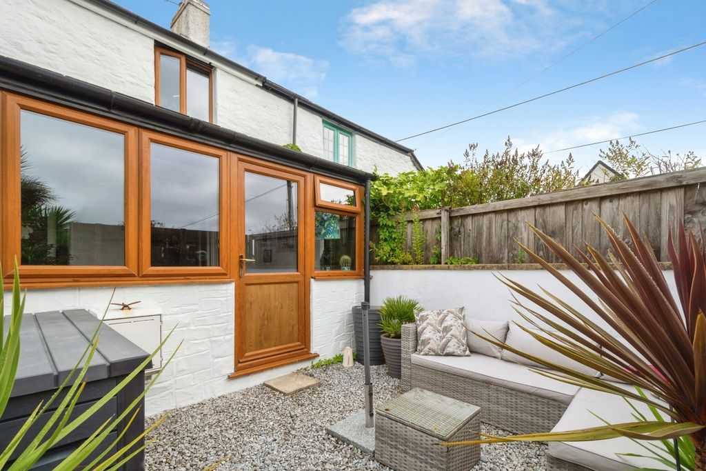 Property photo 2 of 19 Pbox-Img.Jpg