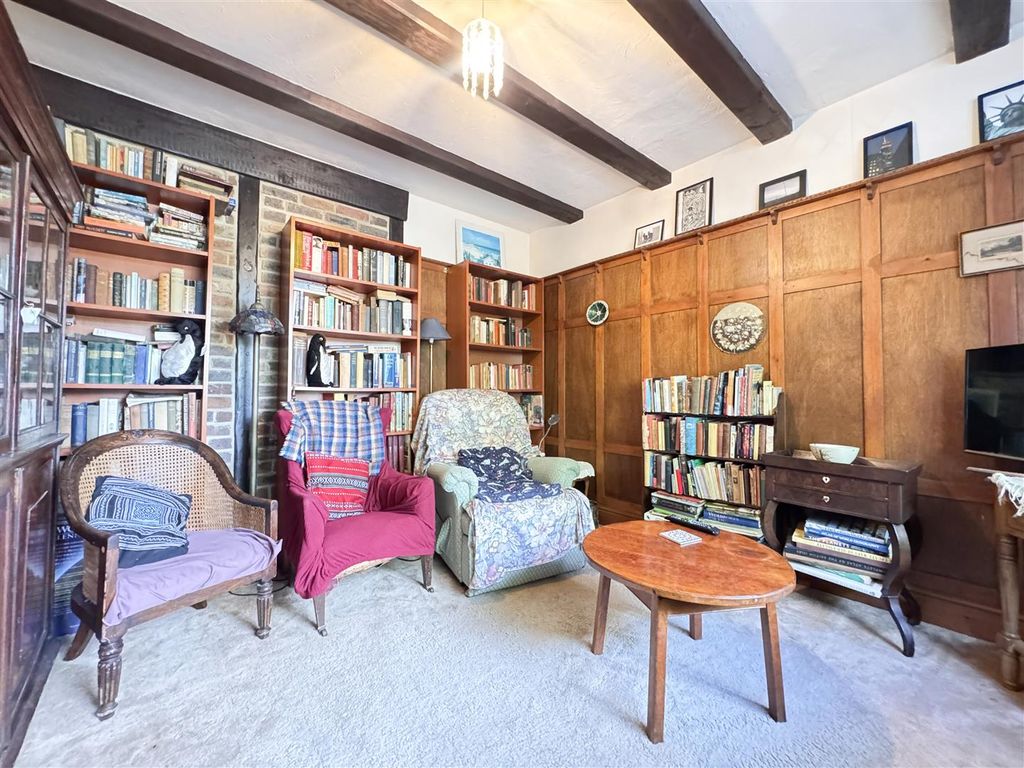 Property photo 2 of 22