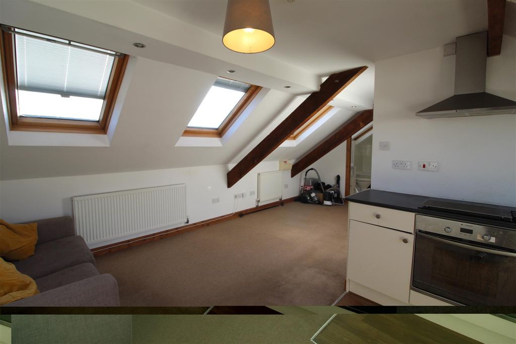 Property photo 2 of 12 Img_1230.Jpg