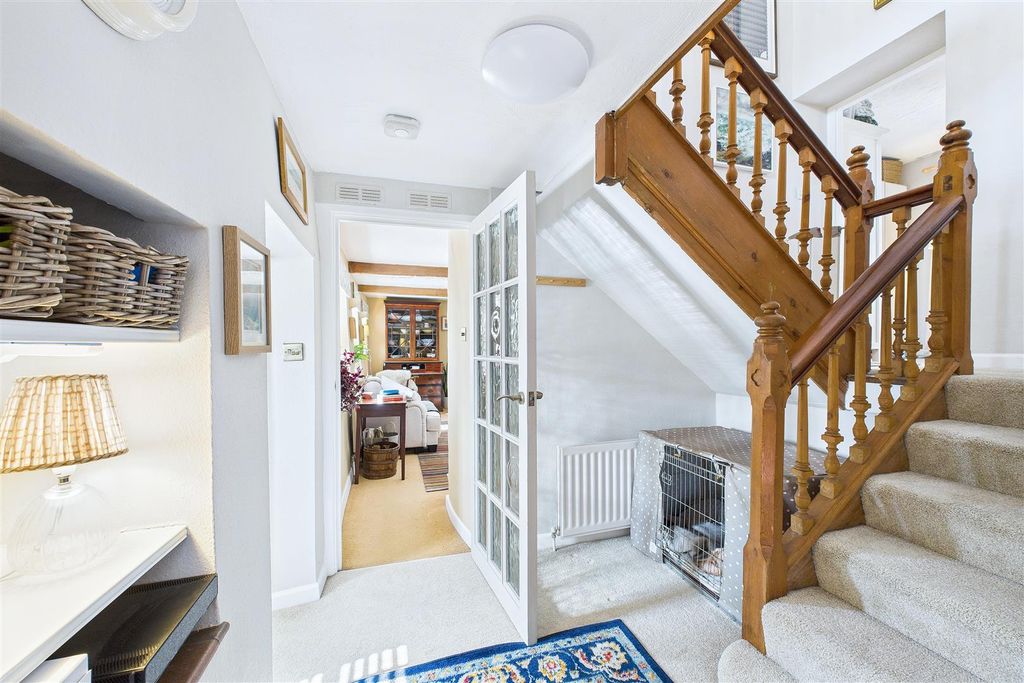 Property photo 3 of 23