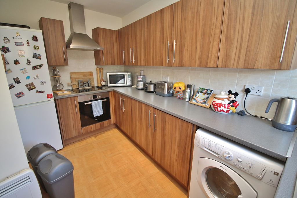 Property photo 3 of 16