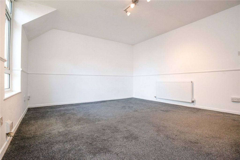 Property photo 3 of 12 Picture No. 08