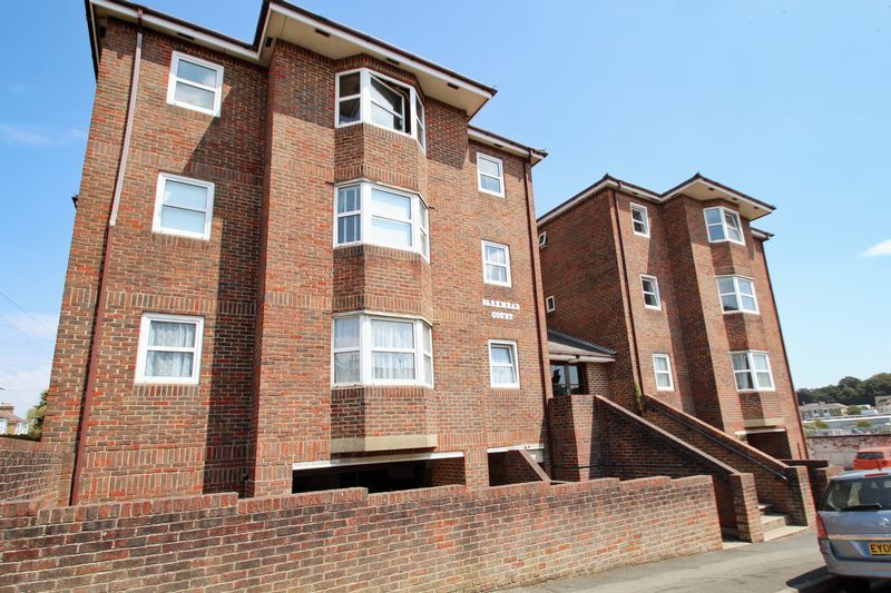 Property photo 1 of 9 Photo 5