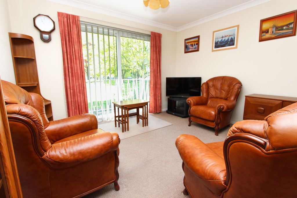 Property photo 3 of 8 Living Room