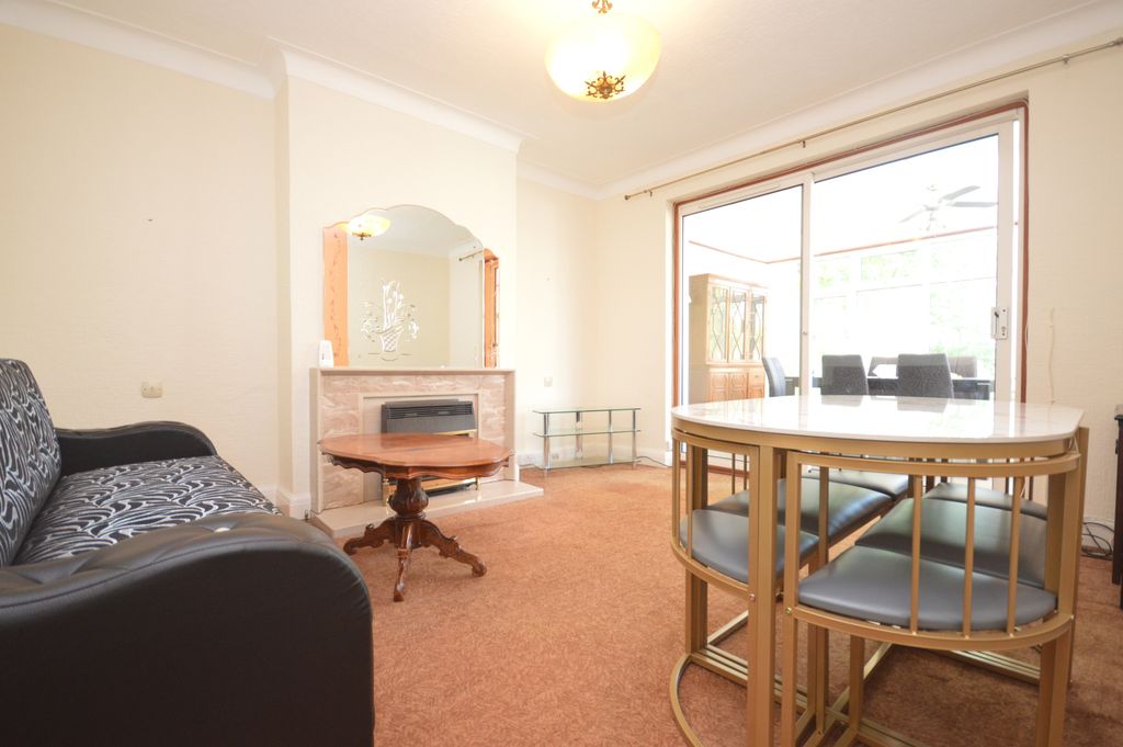 Property photo 2 of 13 Gallery