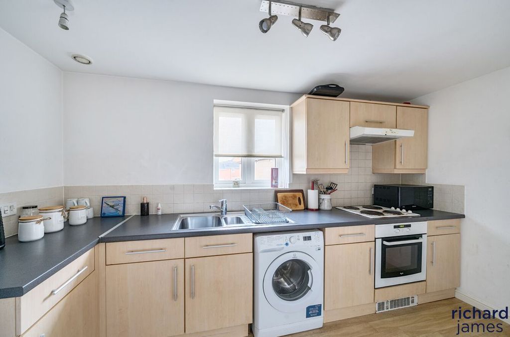 Property photo 3 of 11 767Da65Fa01948649B97A1c4Aeaa38B7