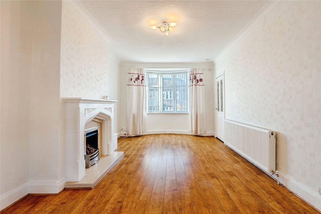 Property photo 2 of 19 Picture No. 01