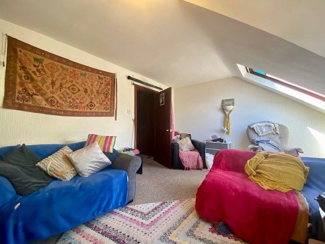 Property photo 3 of 6 Balcony