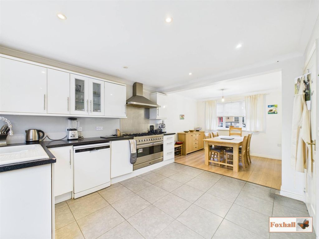 Property photo 1 of 26 Kitchen / Diner