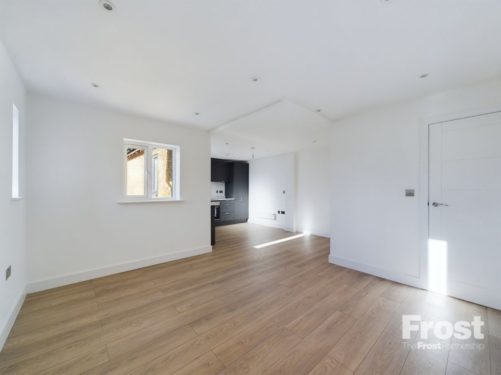 Property photo 3 of 8 Picture No. 07