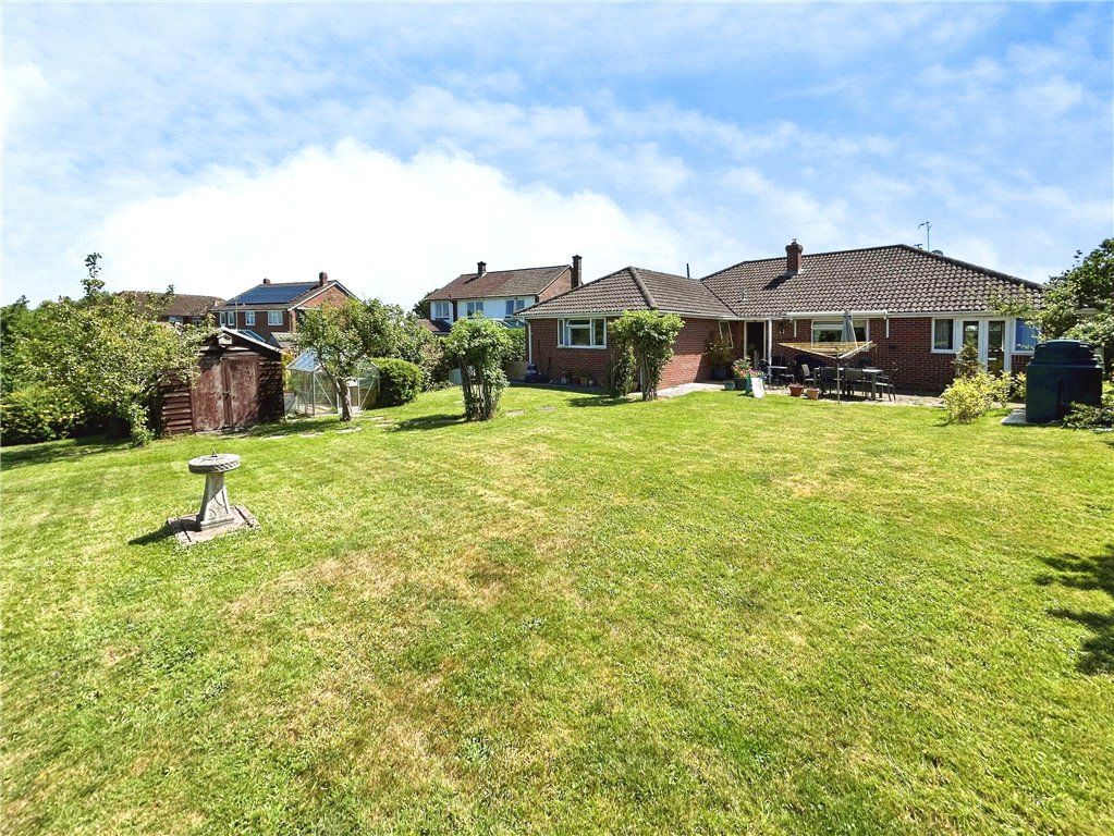 Property photo 2 of 14 Picture No. 11
