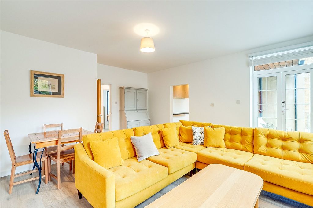 Property photo 1 of 6 Reception Room